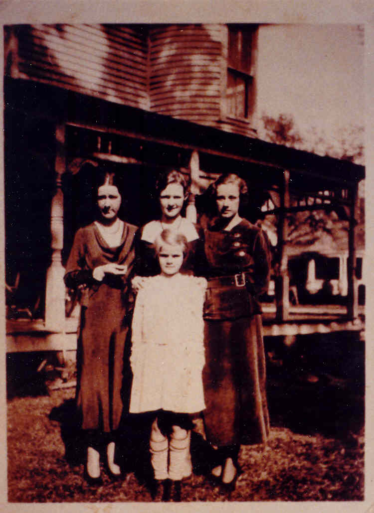 (front) Martha Jane (back) Catherine, Elizabeth, Maurine