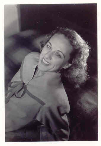 Maurine's Favorite Photo of Herself (circa 1942)