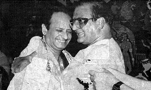 N.T.R. felicitates Seshendra 1984 : http://seshendrasharma.weebly.com