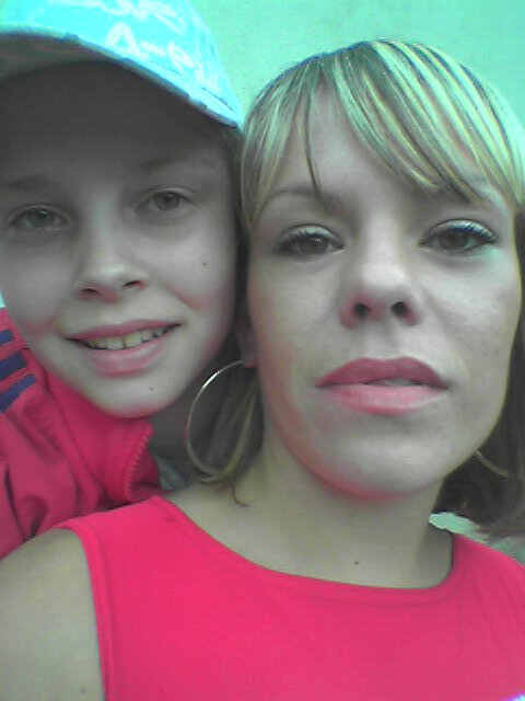 kelly and her cousin samantha