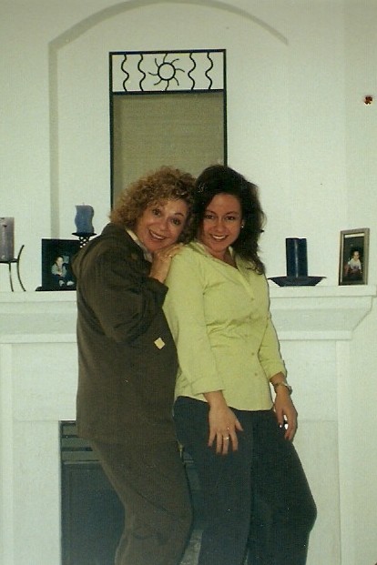 Aunt Reenie and Gina Kabine